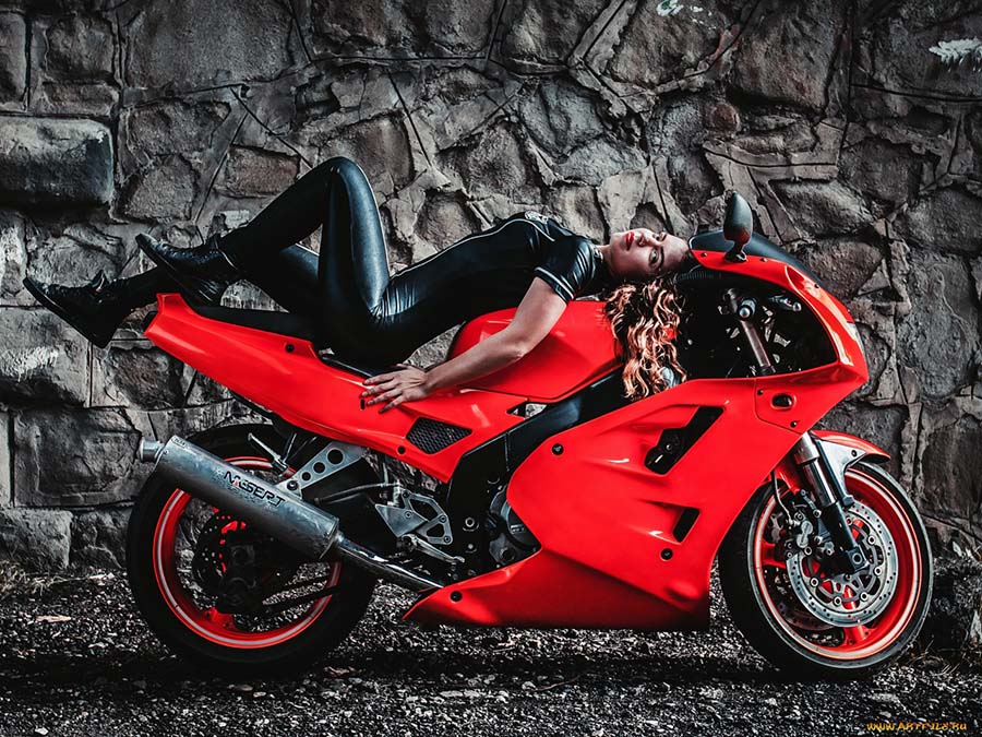 Beautiful girl Beautiful girls and motorcycles in Bogota