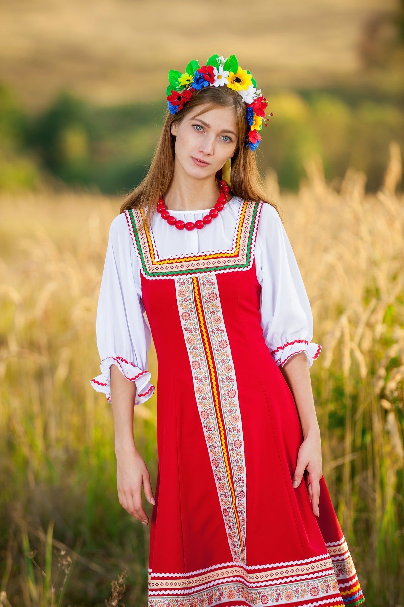 Women in Slavic costumes in Bogota — step in, relax, and chat live